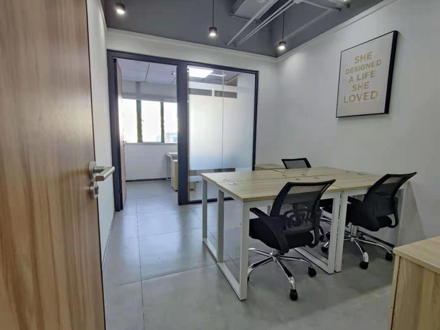 河南气包吊装吊车设备租赁